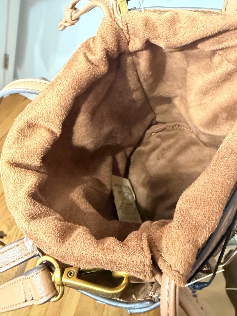 Steve Madden Tan Fringe Bucket Bag Adjustable Strap Detachable Insert Crossbody - Picture 10 of 15